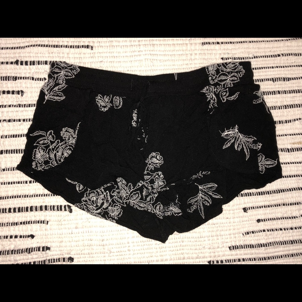 Tilly’s patterned shorts